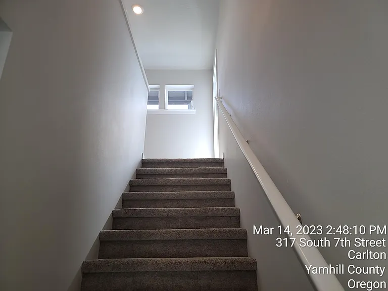 696 E Wilson St — Photo 9