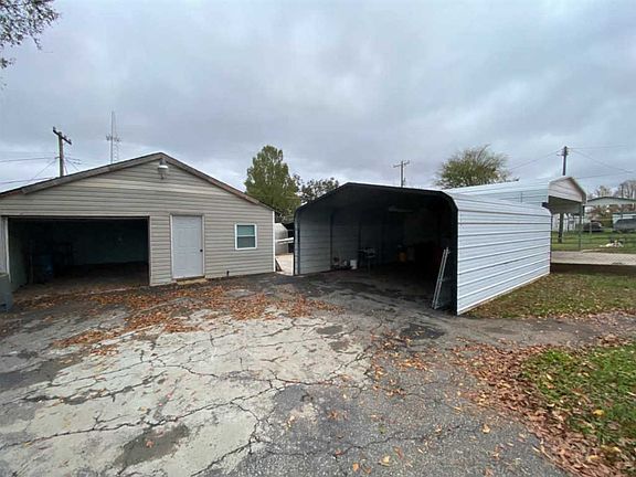 4th image of 7032 Mary Ave