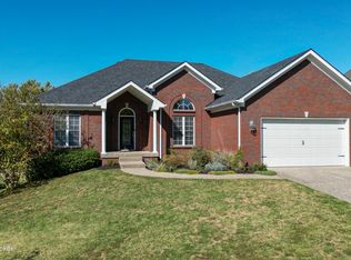 2811 Windsor Lakes Pkwy, Louisville, KY 40214