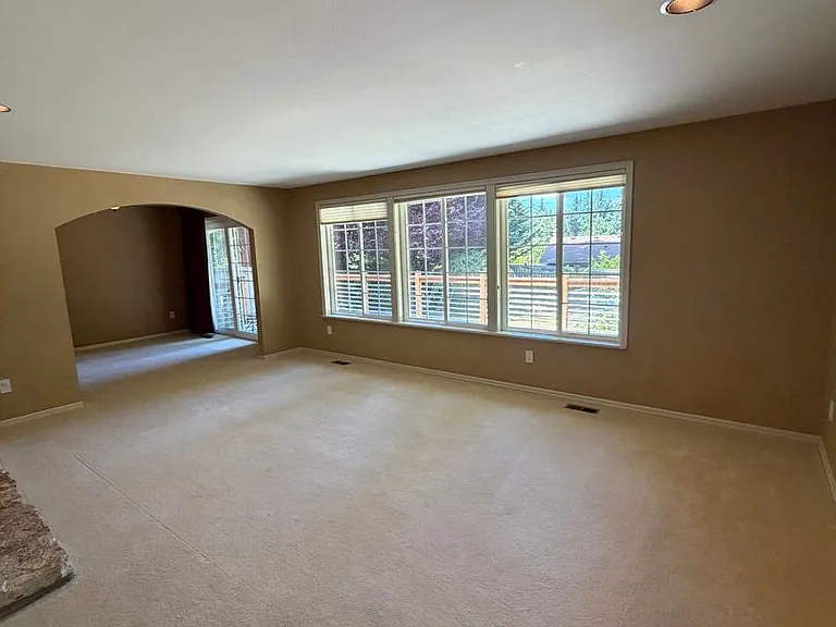 15802 SE 47th St — Photo 17