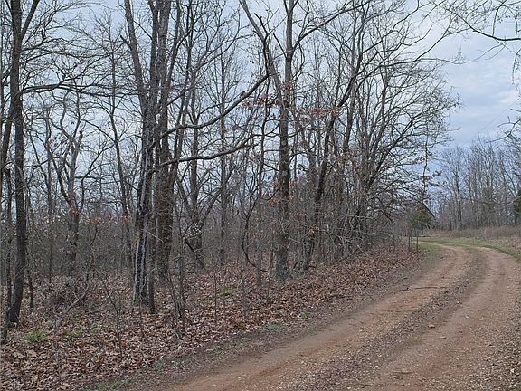 2nd image of S 4547th Dr