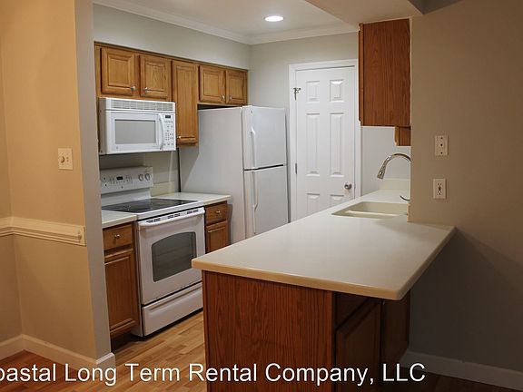 5th image of 141 Lamotte Dr APT E6