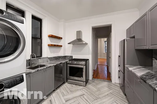 Rented by Mdrn Residential | media 5