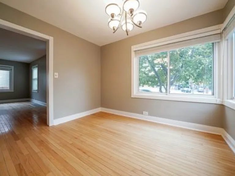 936 S Main St — Photo 5