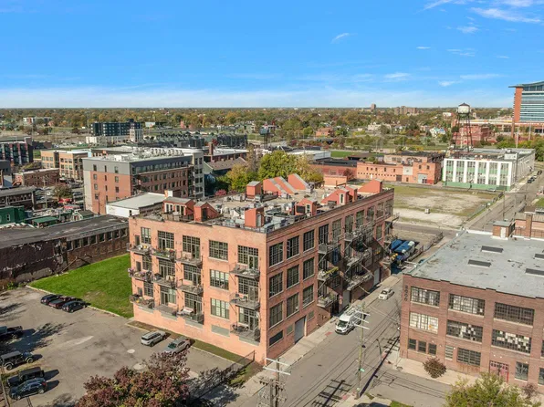 2003 Brooklyn St APT 203, Detroit, MI 48226