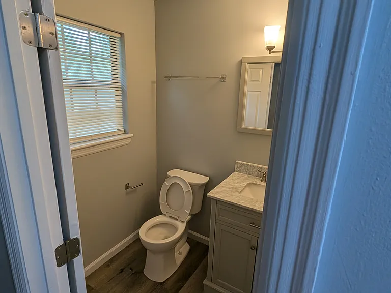 2005 Cambridge Dr #1 — Photo 13