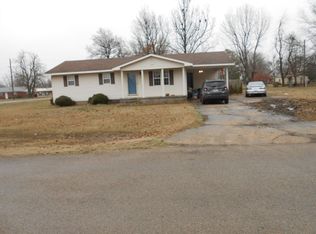 428 N 5th St, Lilbourn, MO 63862