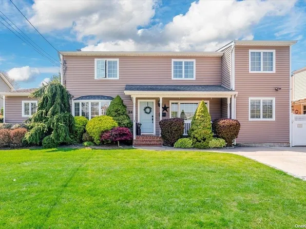 260 New York Avenue, Massapequa Park, NY 11762