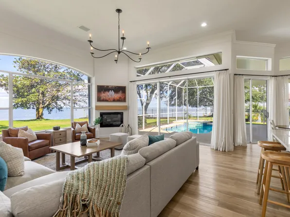 1242 Emerald Bay Dr, Destin, FL 32541
