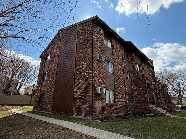 7809 Woodward Ave — Photo 8