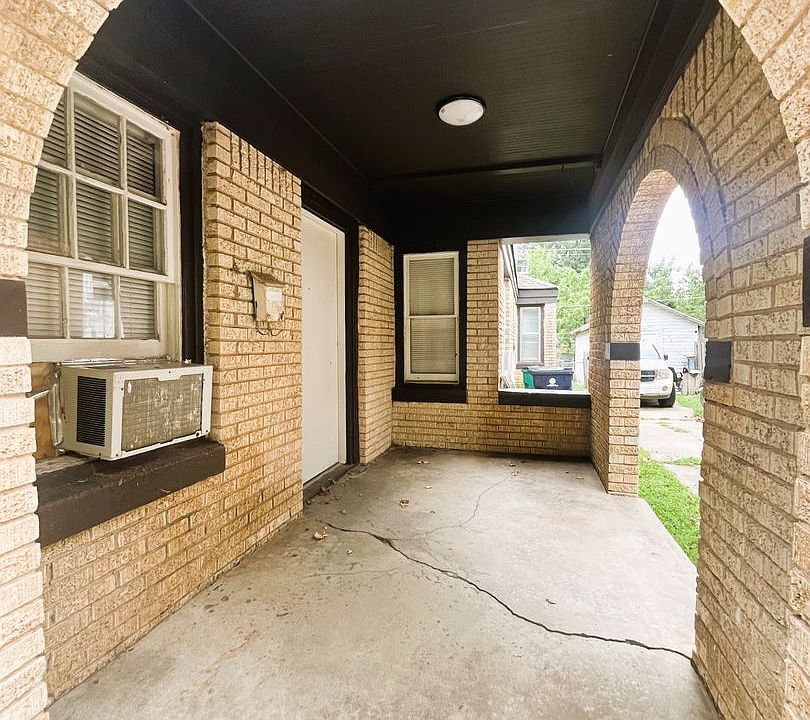 2nd image of 2644 NW 11th St #2644-11