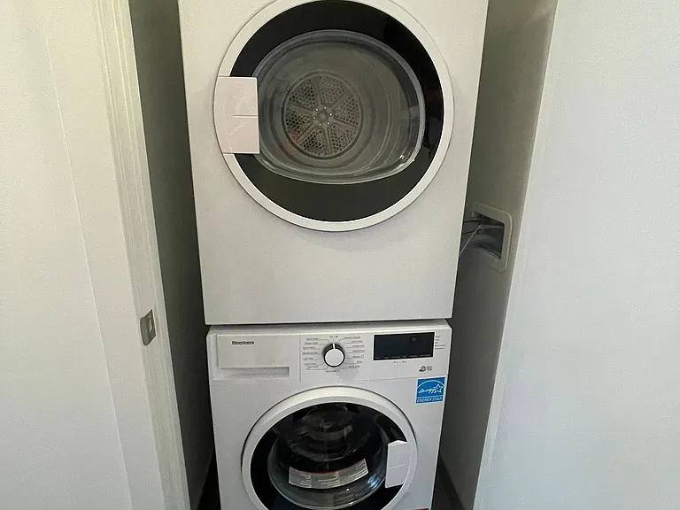 5 Wellington St S #202 — Photo 7