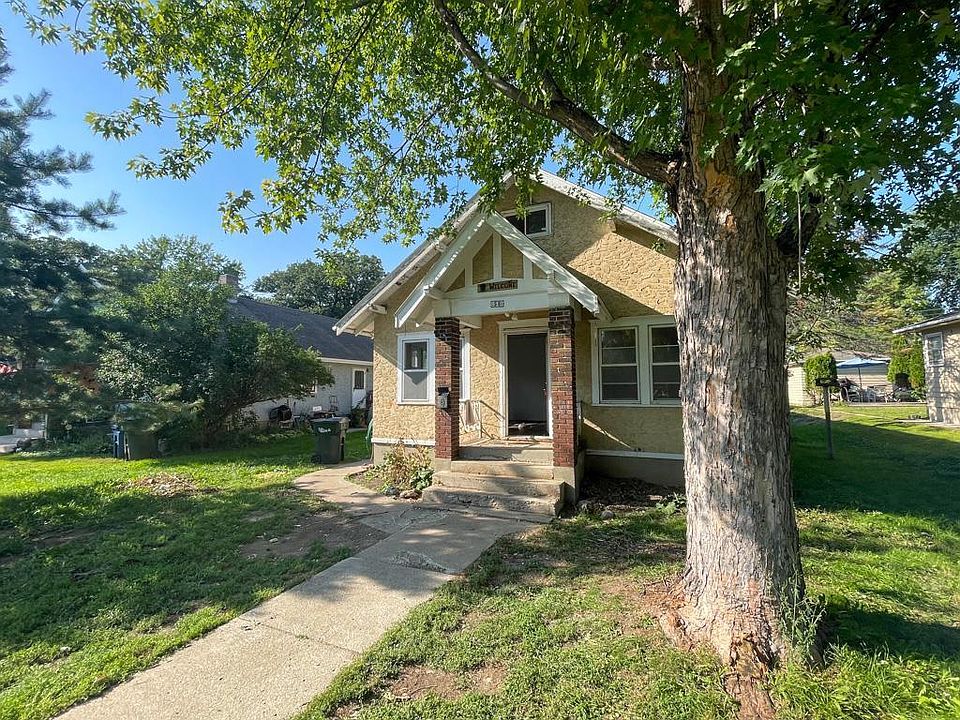 812 W Summit Ave, Fergus Falls, MN 56537 Zillow