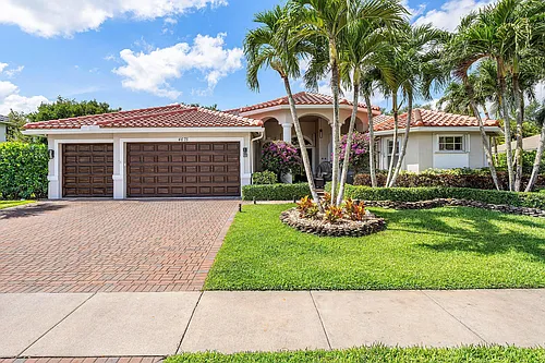 4675 Manderly Dr Photo 1