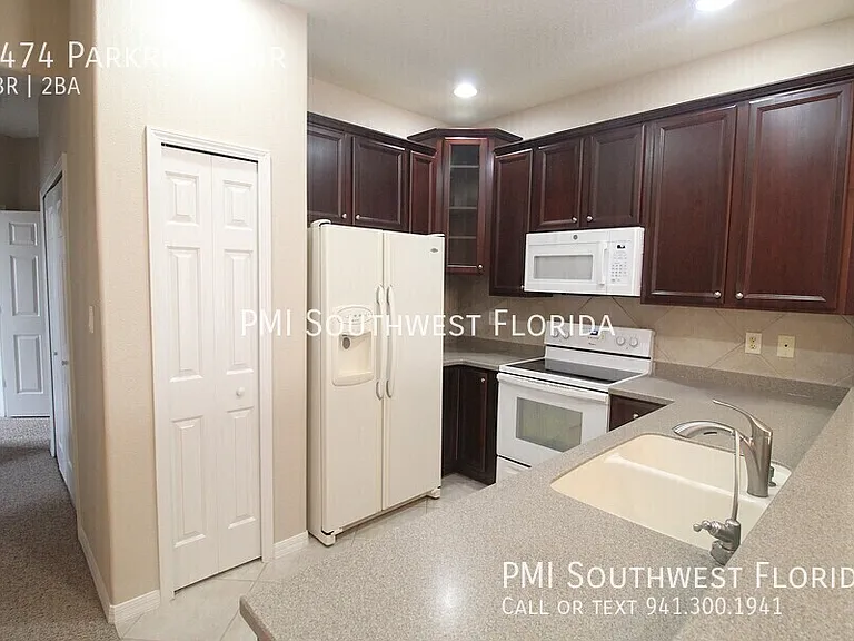 3474 Parkridge Cir — Photo 5
