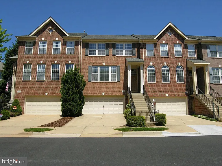 47670 Loweland Ter — Photo 1