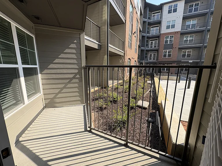 District on the Etowah Apartments — Photo 463