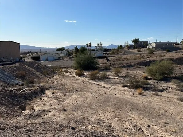 13483 S Waterreed Dr, Topock, AZ 86436