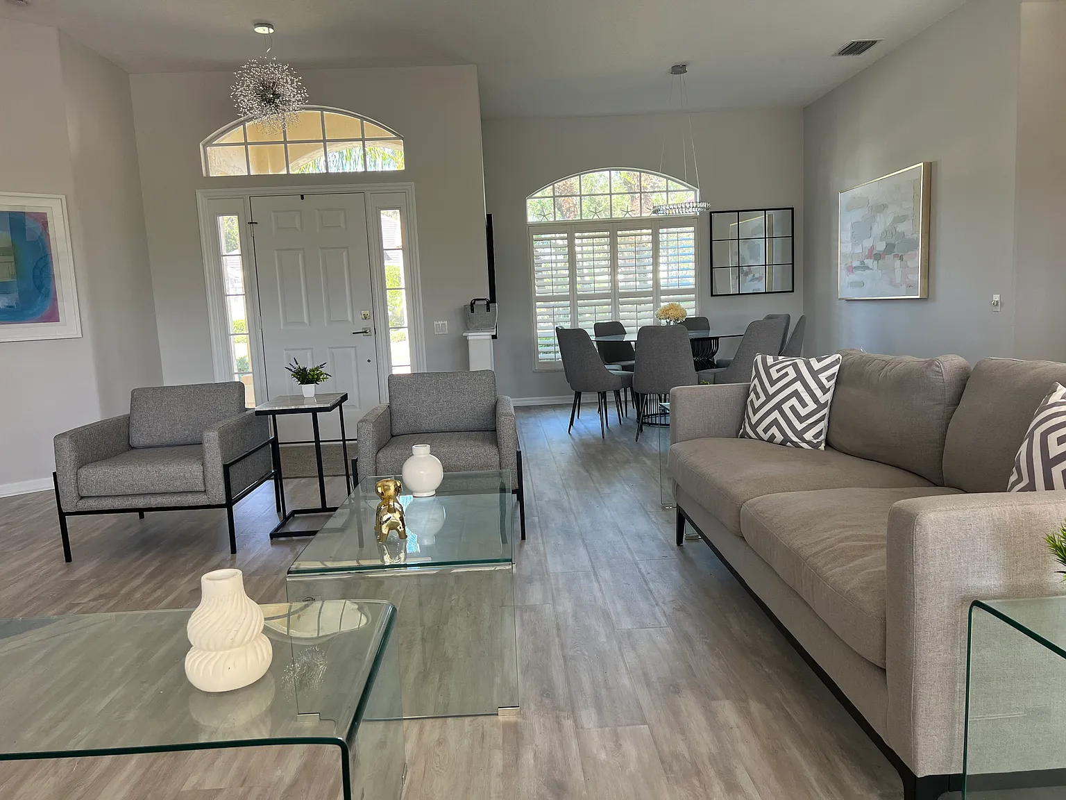 3 bed, 2040 sqft, $5,500 — Photo 4