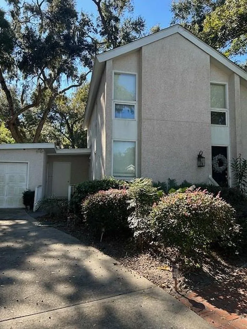 231 Menendez Ave, St Simons Island, GA 31522 — Photo 1