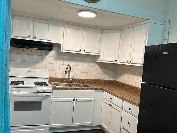 4th image of 312 Division Ave Unit 2