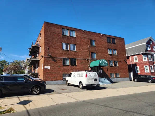 33 Cary Ave APT 15, Chelsea, MA 02150