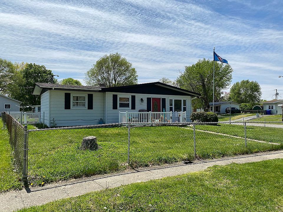 1st image of 901 Maumee Dr