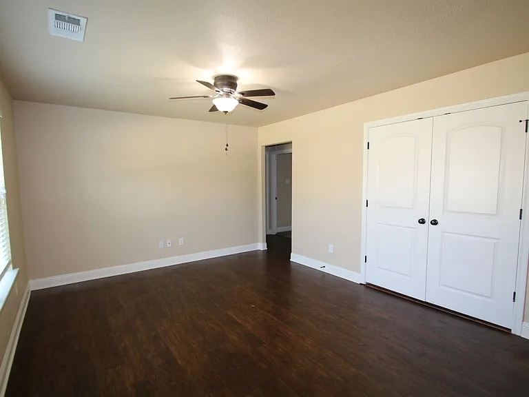131 Sunburst Ct — Photo 4