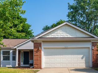 6704 Wedgewood Ct, Waterford, MI 48327