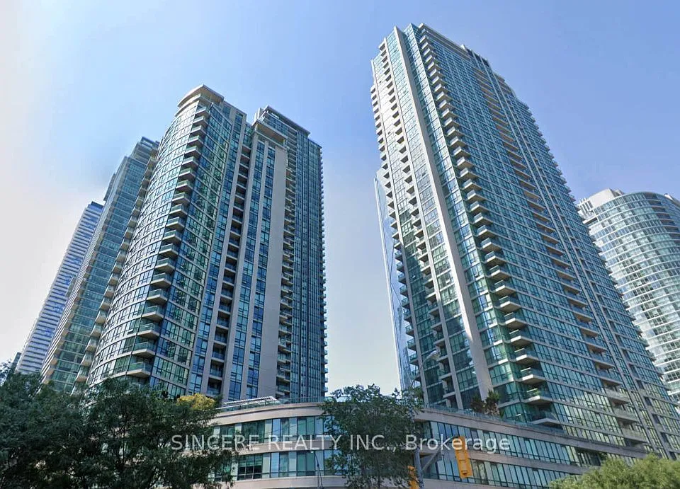 16 Yonge St #708