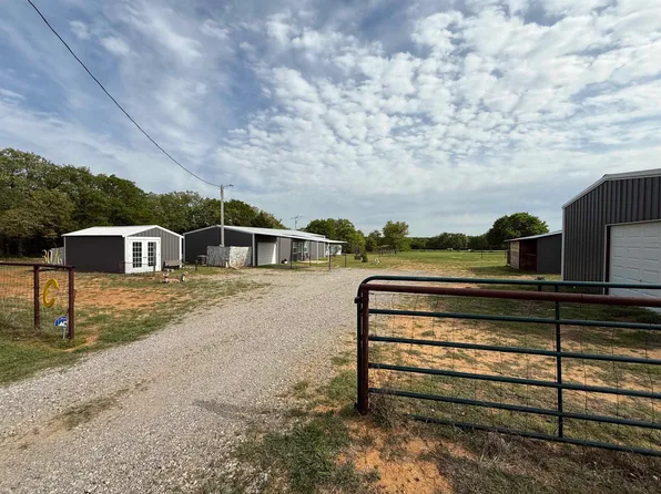 3076 Rocking Horse Ranch Rd, Marlow, OK 73055