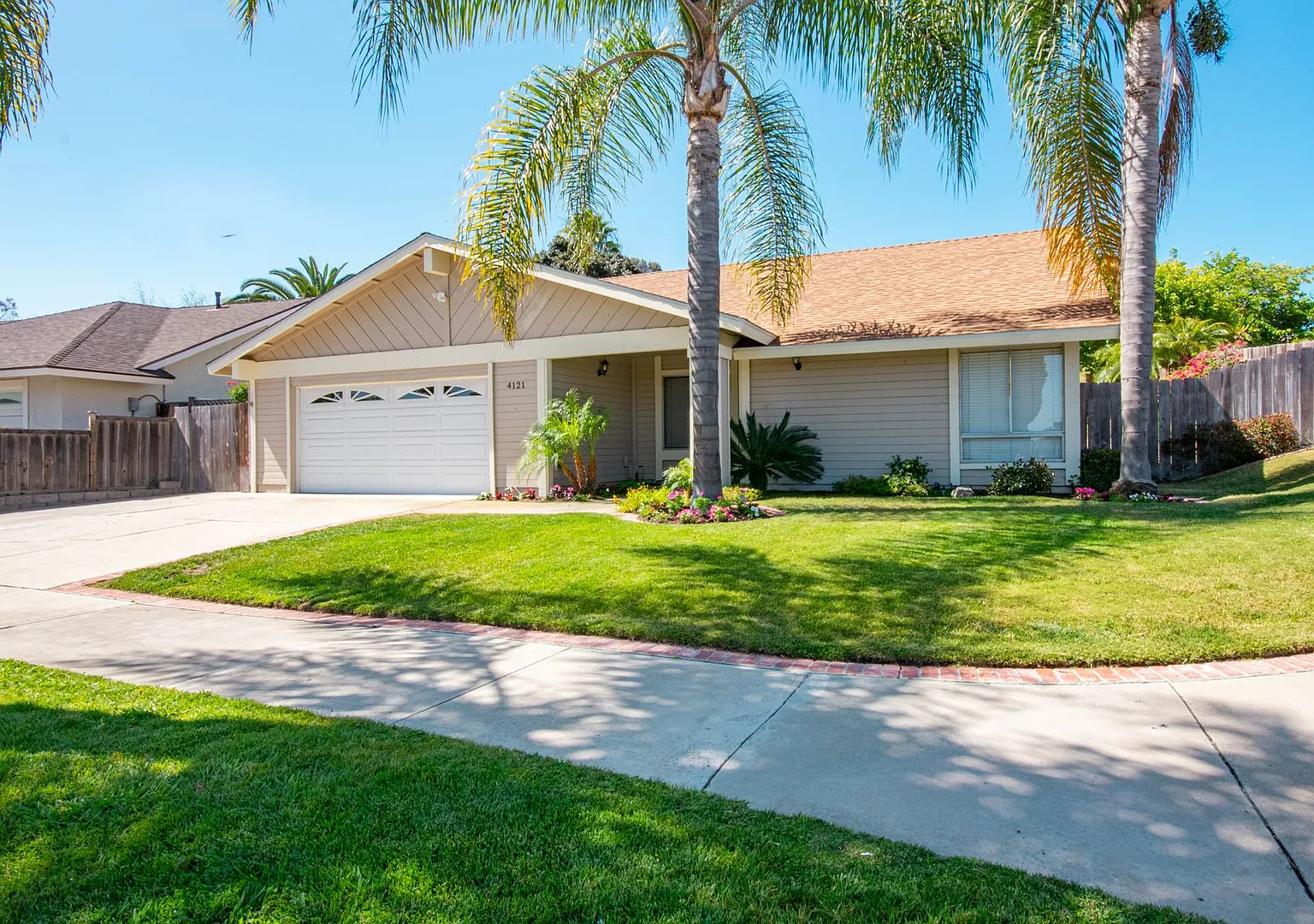 Spacious 4 Bedroom Single Story Home in Oceanside with a Pool! — Photo 1