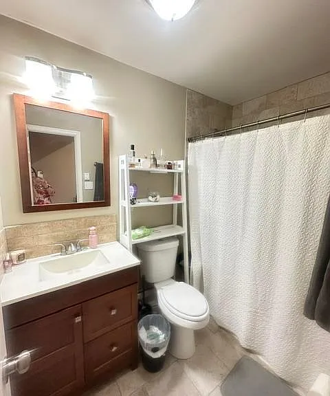 2858 Klein St — Photo 10