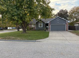 2001 N Rutgers St, Wichita, KS 67212
