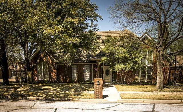 1st image of 7003 Lake Louise Dr