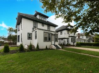 20-22 Bay Shore Ave APT 3, Bay Shore, NY 11706