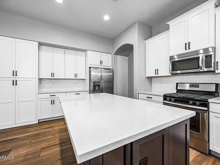 4231 E Marshall Ave — Photo 14