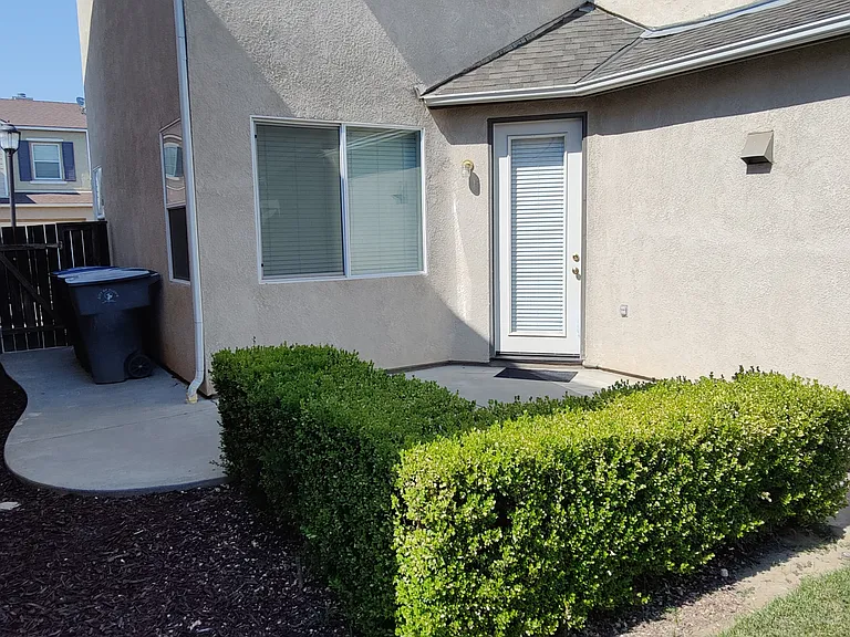 60 W Brittany Ln — Photo 33
