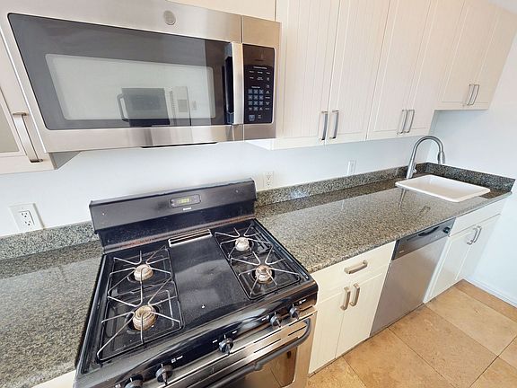 4th image of 100 Palm Ave APT G