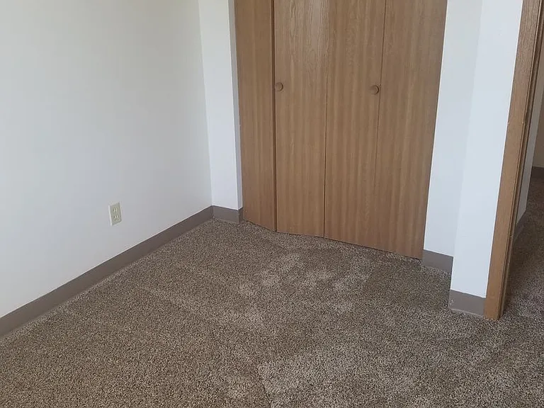 514 S Johnson St — Photo 10