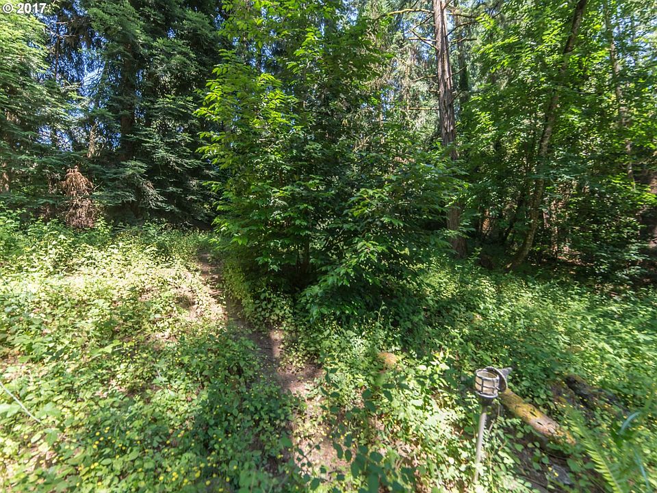 2nd image of 1918 Fircrest Dr