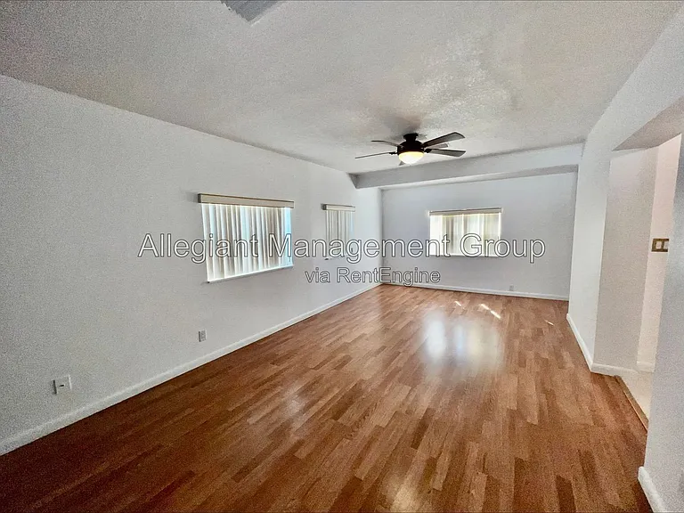 1211 Lehigh St — Photo 8