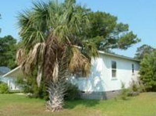 183 Johnson Rd, Harkers Island, NC 28531