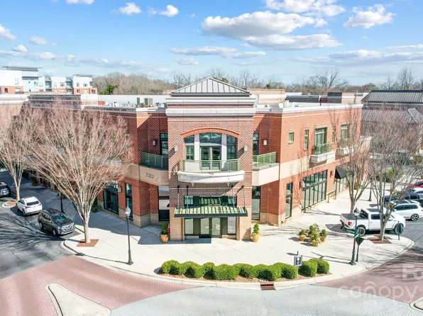 720 Governor Morrison St Unit 207, Charlotte, NC 28211