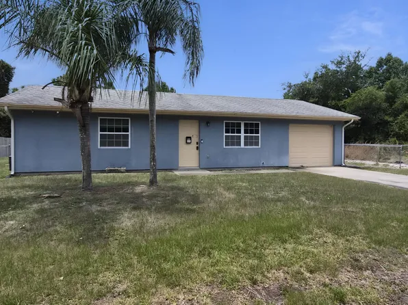 565 Elizabeth St SE, Palm Bay, FL 32909