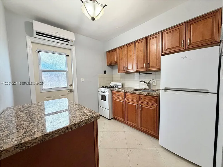4213 El Mar Dr #2 — Photo 2