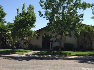 500 Meadow Lark Dr, Turlock, CA 95382