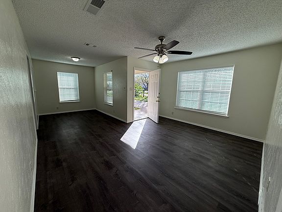 2nd image of 110 Ennis St