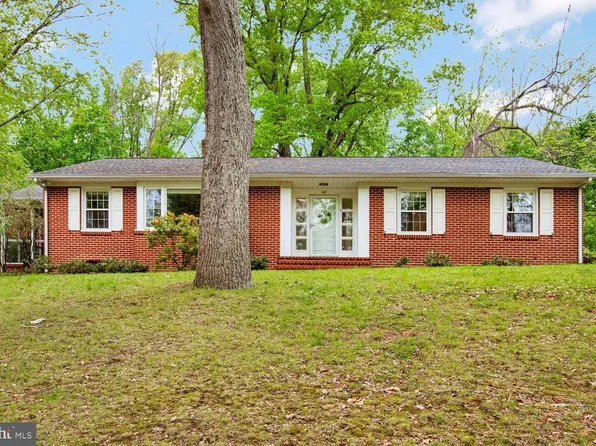 42 Sherwood Rd, Cockeysville, MD 21030