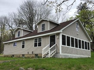 33 Marl Rd, PINE BUSH, NY 12566